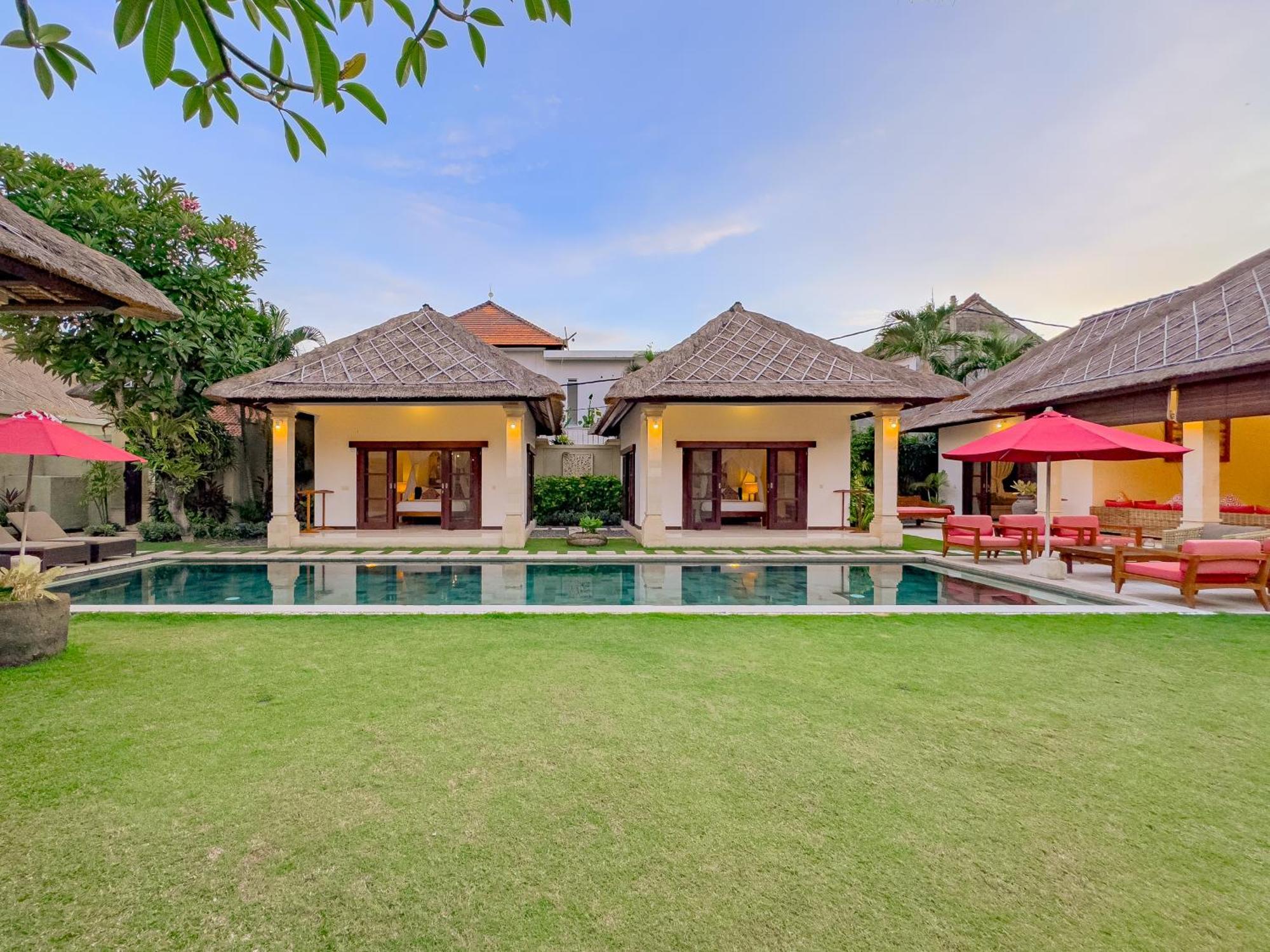 Villa Bugis Drupadi Seminyak Zimmer foto