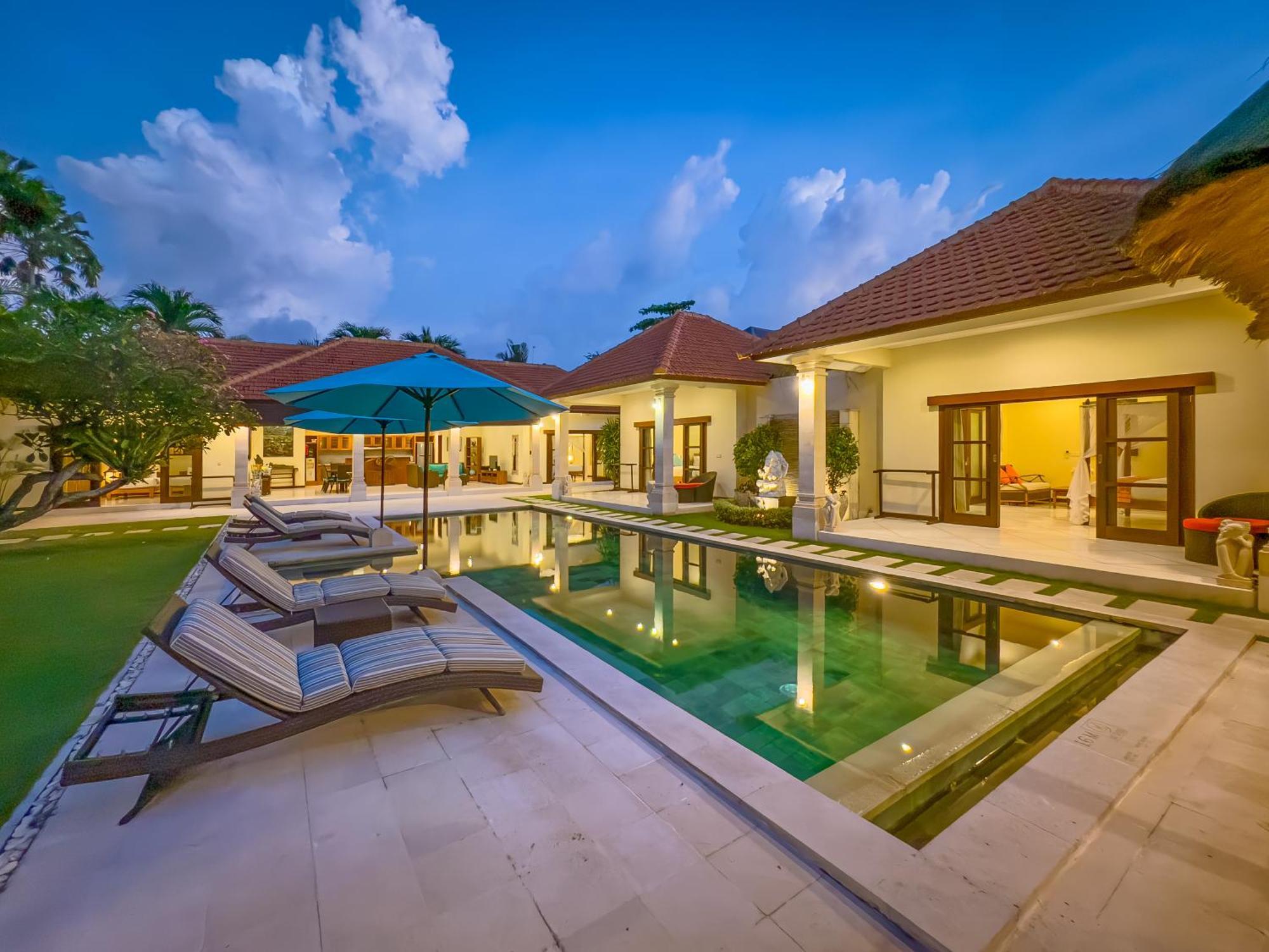 Villa Bugis Drupadi Seminyak Zimmer foto