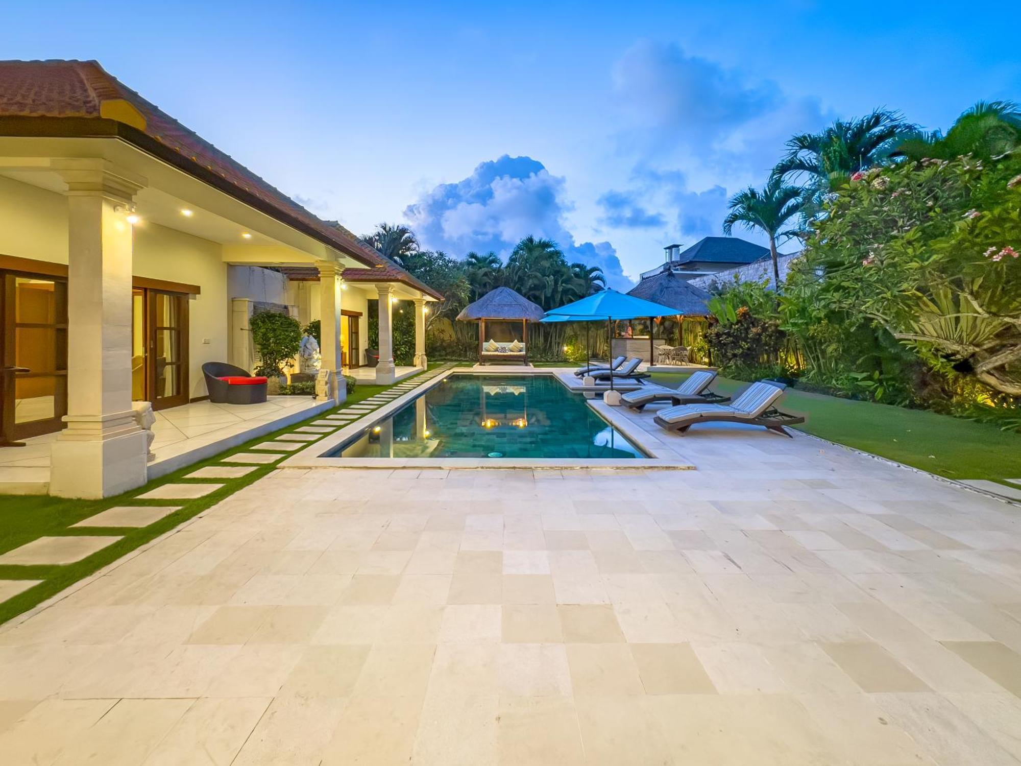 Villa Bugis Drupadi Seminyak Zimmer foto