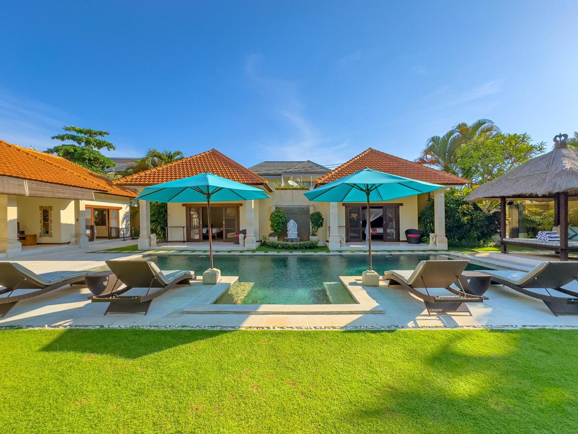 Villa Bugis Drupadi Seminyak Zimmer foto