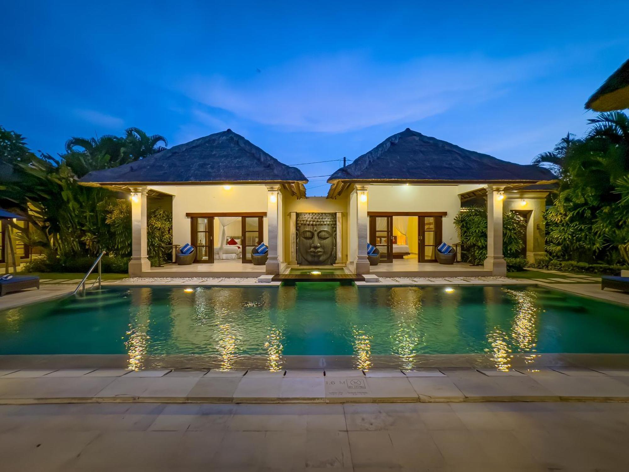 Villa Bugis Drupadi Seminyak Zimmer foto
